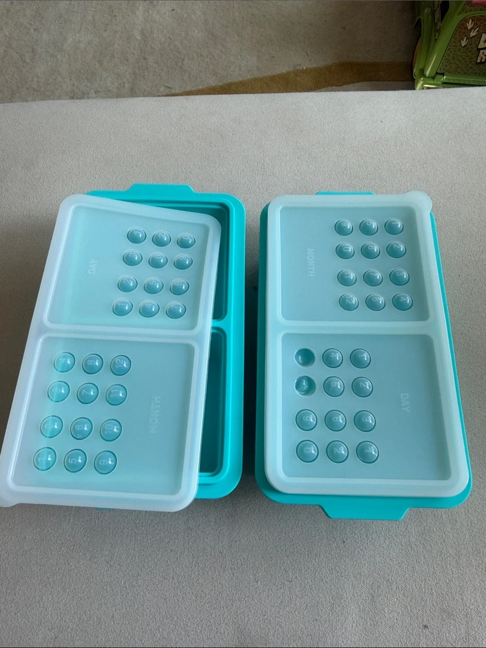 Teal Silicone Freezer Tray - 2 Cup (500ml)